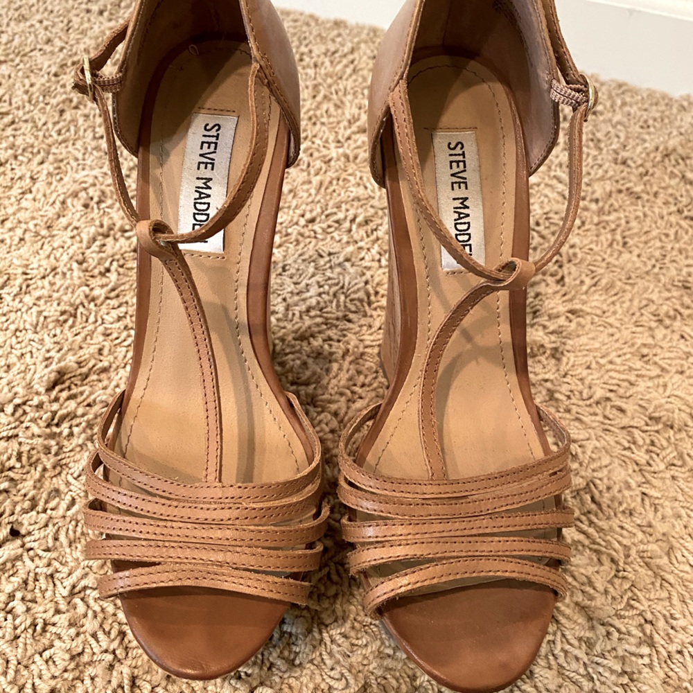 Steve Madden nude leather with cork wedge shoe